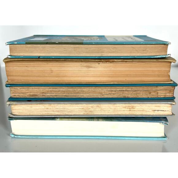 Vintage Book Lot Of 5 Children’s Kids Hardcover Prop Decor Animals Colorful - Picture 4 of 8